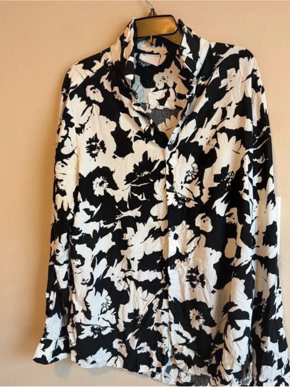 ASOS Design black and white floral viscose blouse in XL #floral #designer